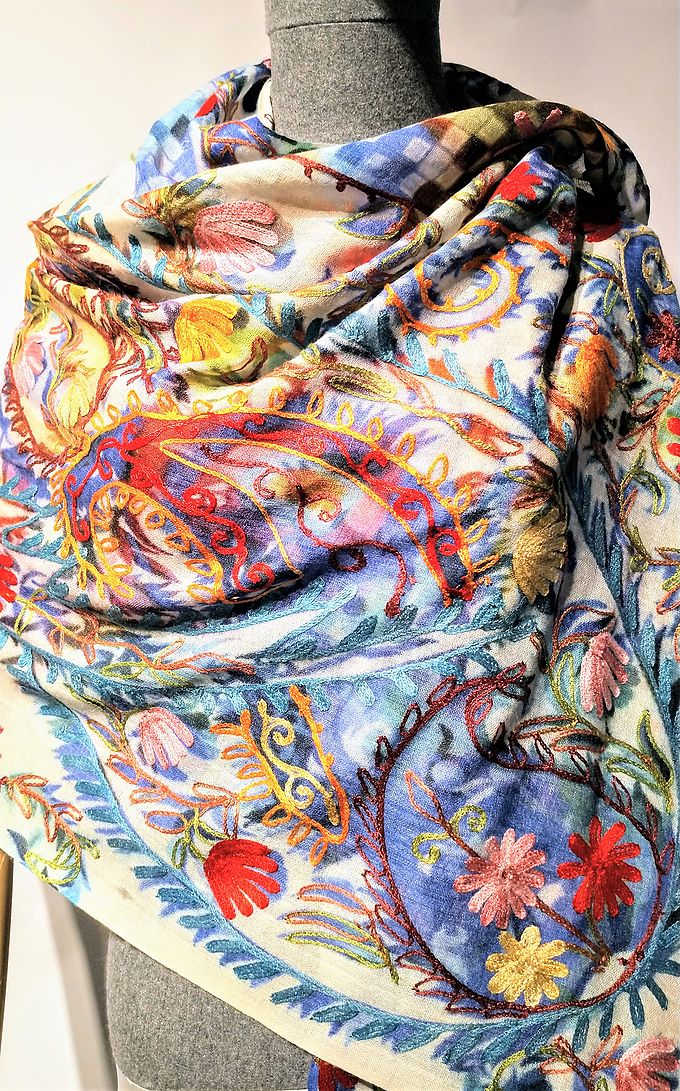Écharpe Palombina laine fleurs brodée