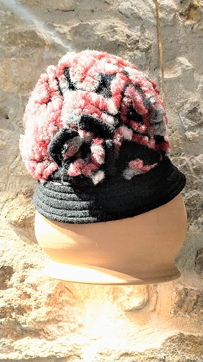 Gorro Attraversiamo lana rojo, negro y gris