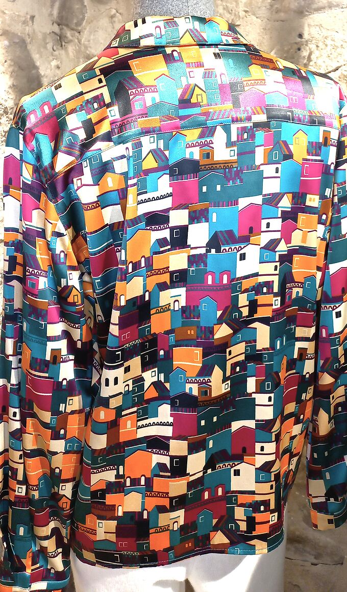 Blouse NIU houses